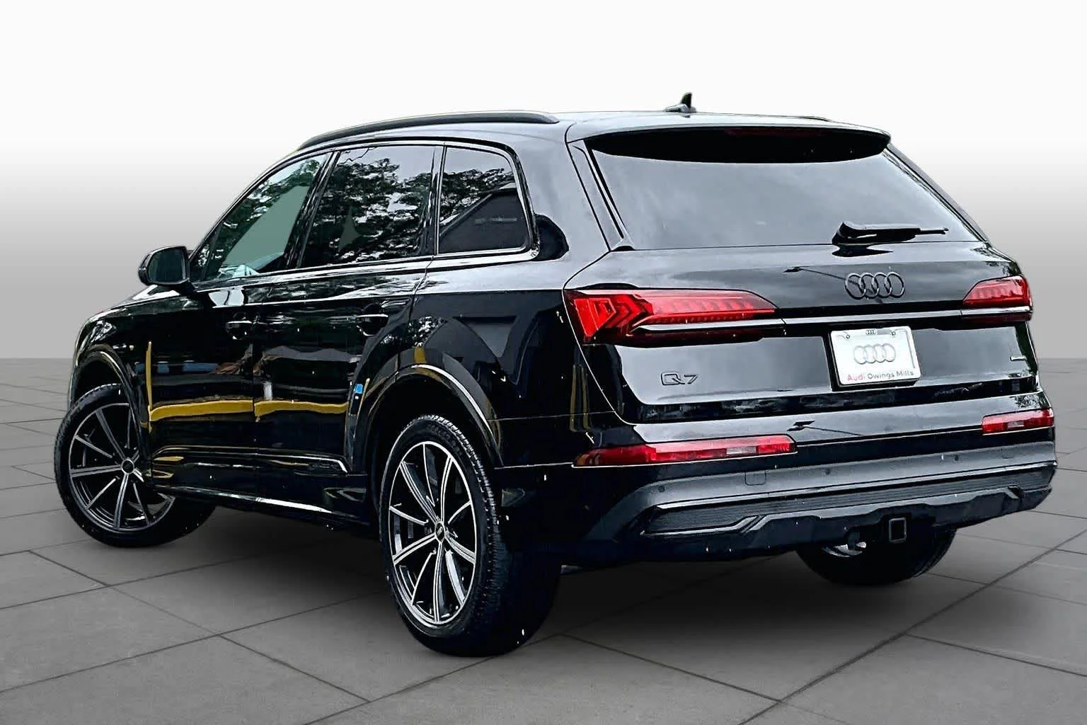 Used 2023 Mythos Black Metallic Audi Premium Plus image 12