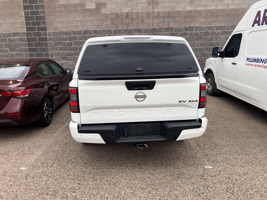 Used 2022 White Nissan SV image 3