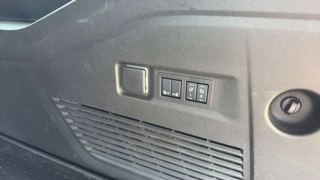 Used 2025 Black Chevrolet High Country image 35