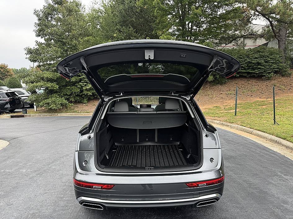 Used 2023 Daytona Gray Pearl Audi S line Premium image 26