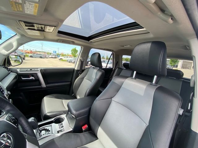Used 2024 White Toyota SR5 Premium image 12