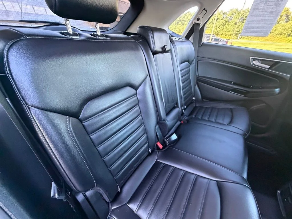 Used 2019 Green Ford SEL image 41