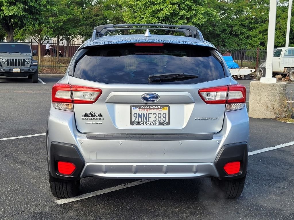 Used 2018 Silver Subaru 2.0i Limited image 7
