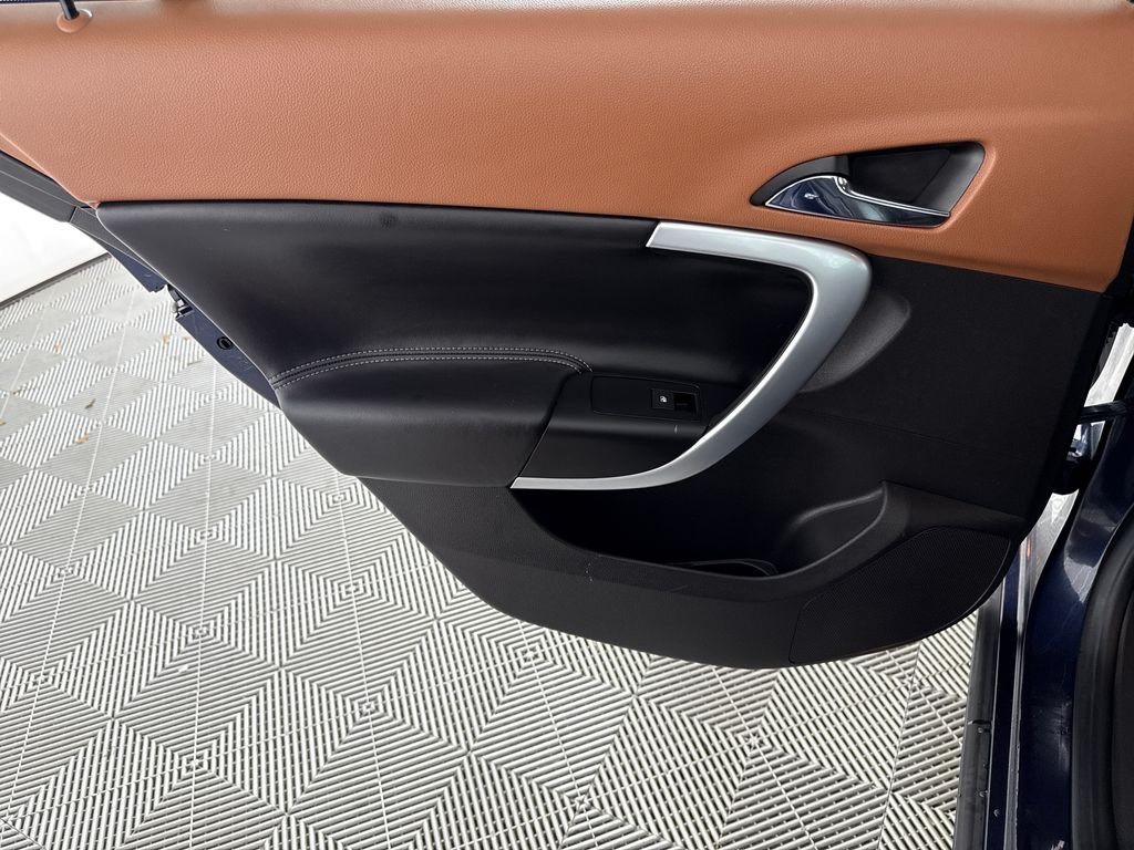 2016 Buick Regal Base - Photo 12