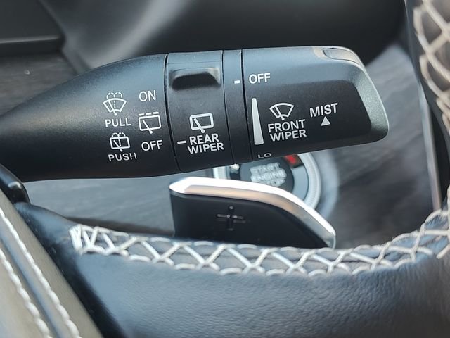 Used 2022 White Jeep Overland image 25