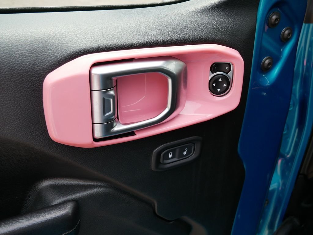 Certified Used 2020  Jeep Unlimited Sport image 15