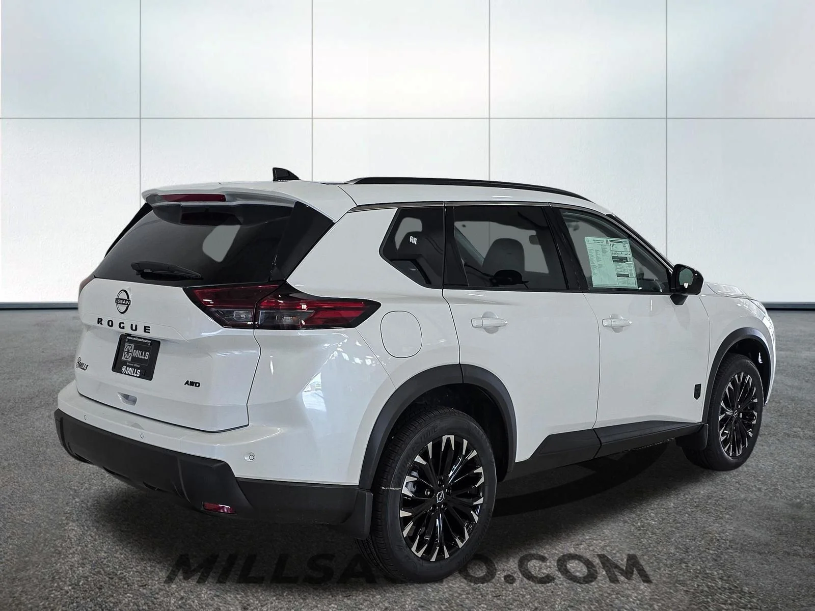 New 2026 Everest White Pearl TriCoat Nissan Dark Armor™ image 8