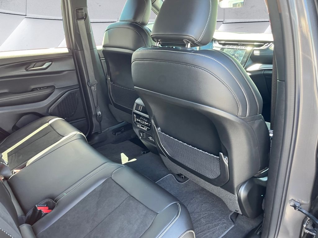2025 Jeep Grand Cherokee Altitude - Photo 14