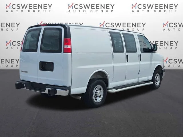 Used 2025 Summit White Chevrolet WT image 5