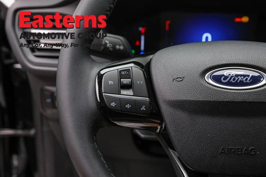 Used 2023 Black Ford Active image 14