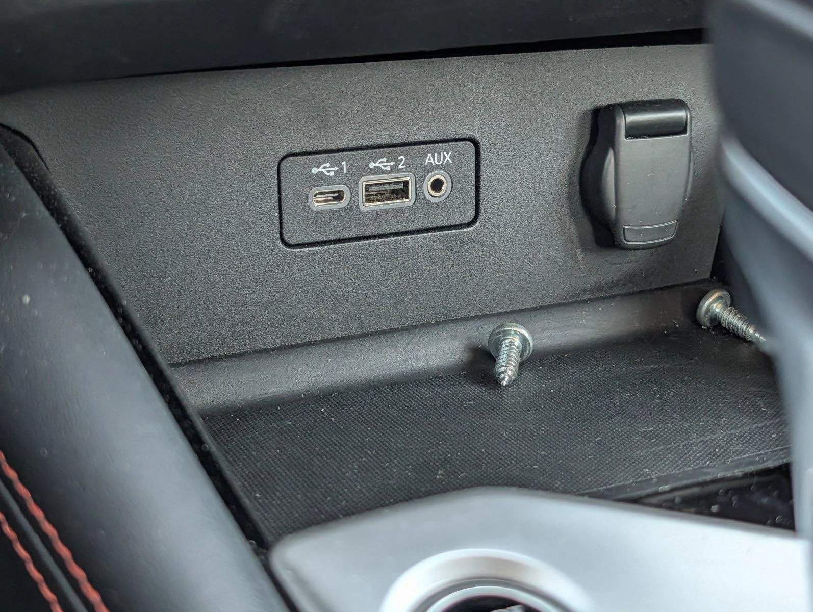 Used 2025 Silver Nissan SR image 20