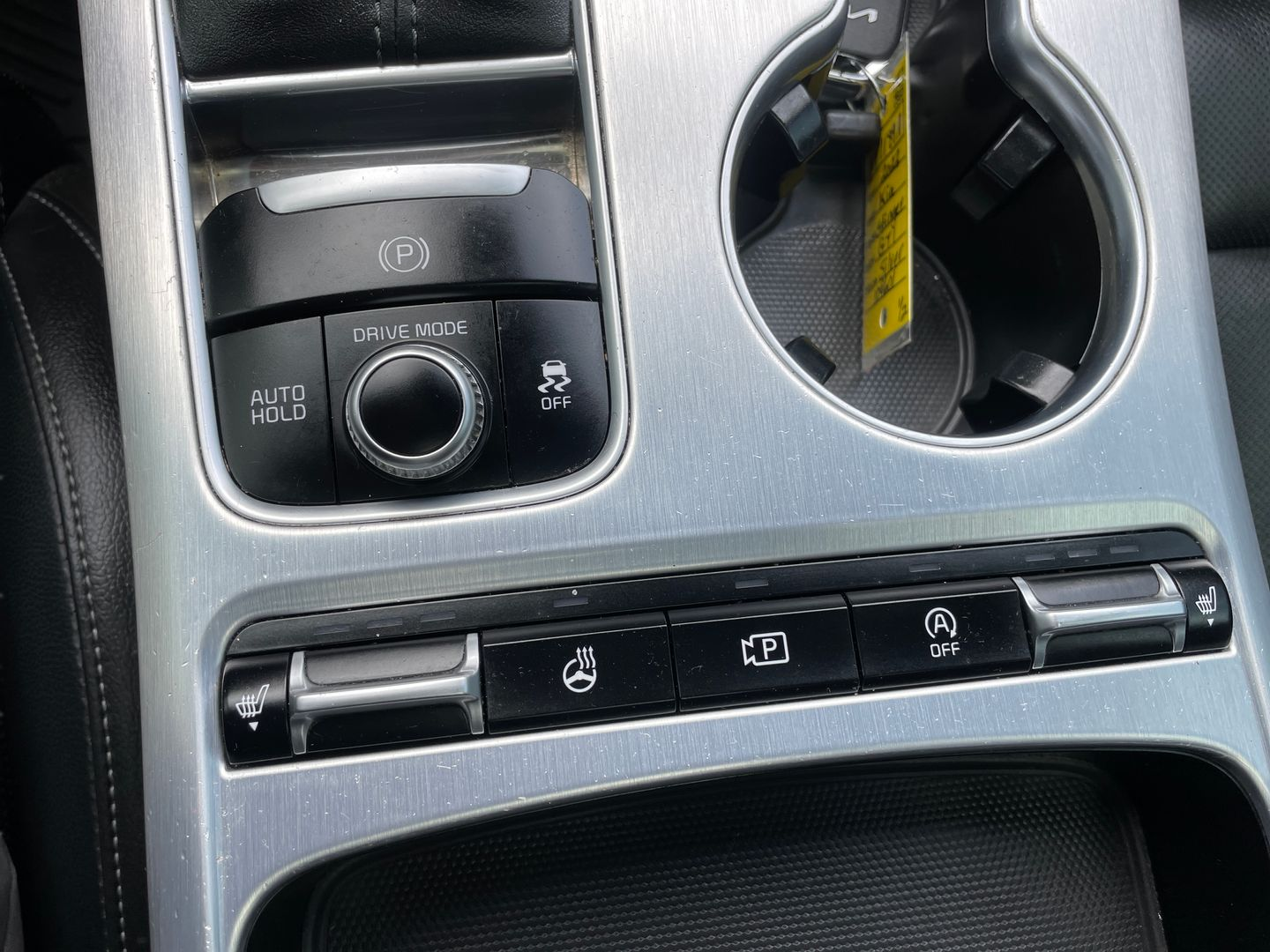 Used 2022 White Kia GT1 image 23