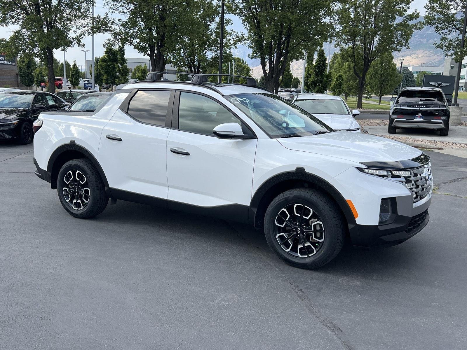 Certified Used 2024 Atlas White Hyundai SEL image 5