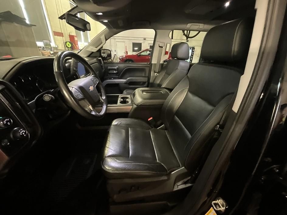 Used 2018 Black Chevrolet LTZ image 4