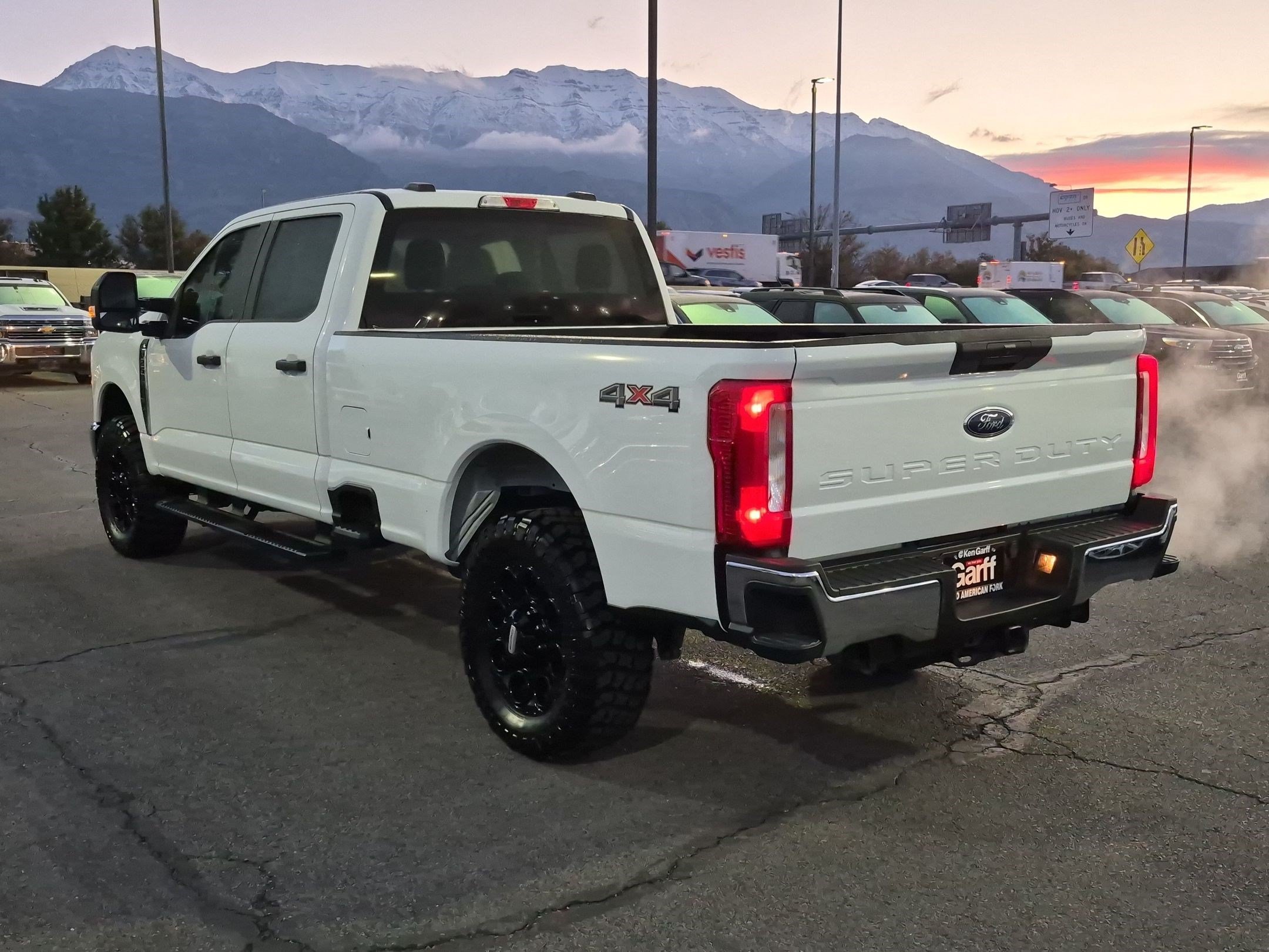 Used 2024 Oxford White Ford XL image 5