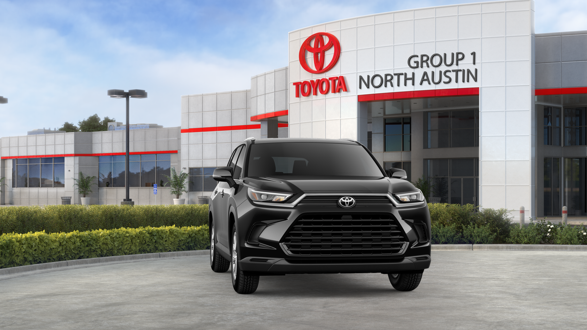 New 2026 Midnight Black Metallic Toyota XLE image 24