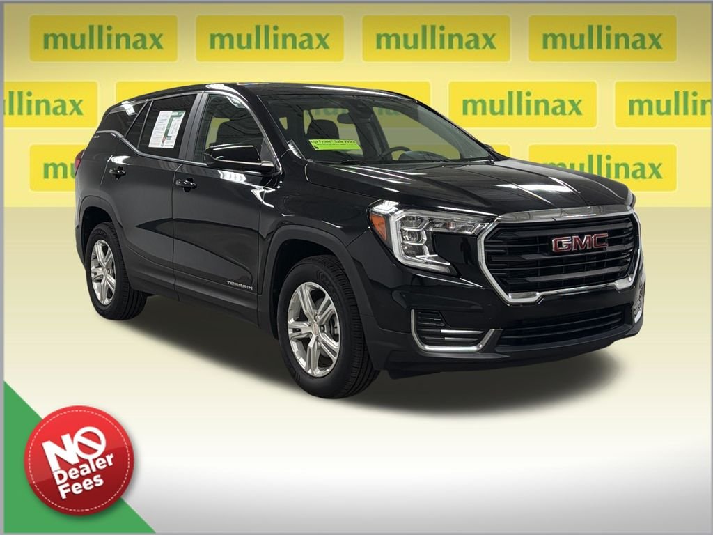 Used 2024 Black GMC SLE image 1