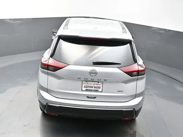 Used 2025 Silver Nissan SV image 43