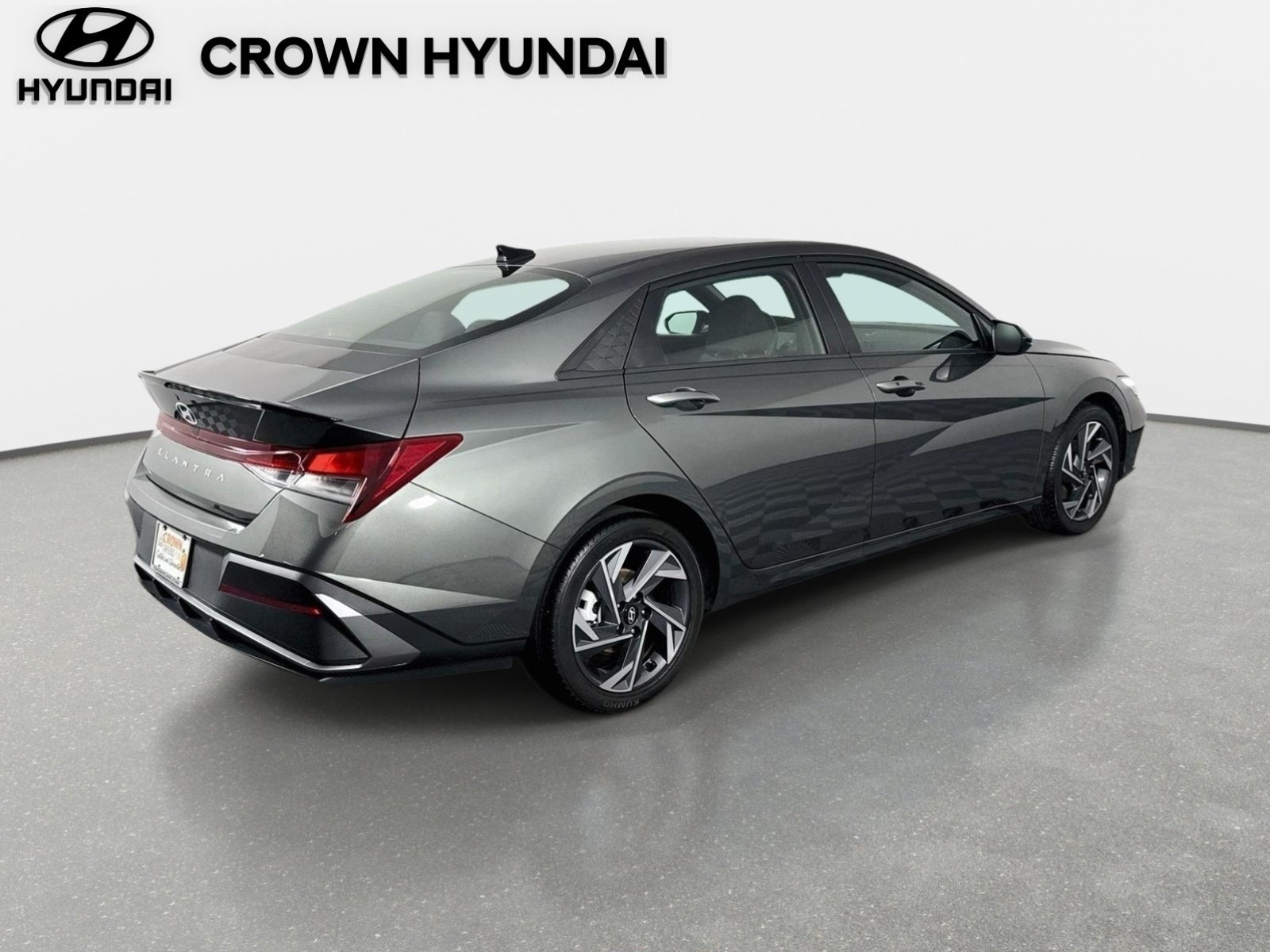Used 2025 Amazon Gray Hyundai SEL Sport image 5