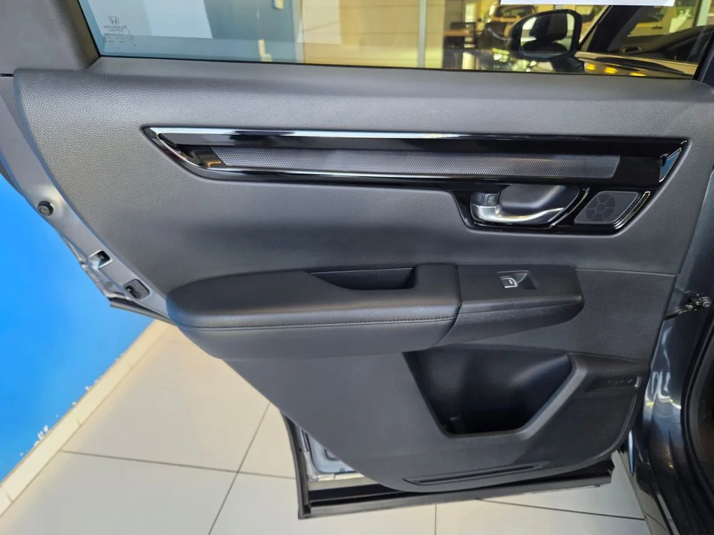 Certified Used 2025  Honda EX-L image 16