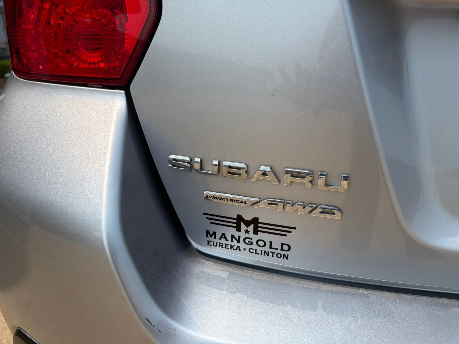 Used 2013 Ice Silver Metallic Subaru Limited image 9
