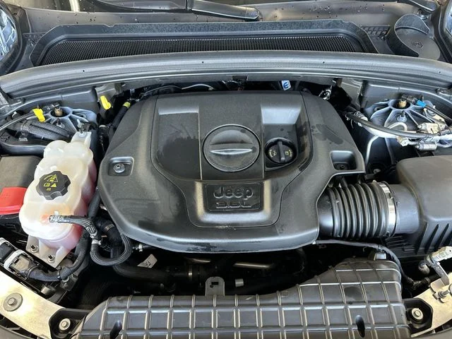 Used 2024 White Jeep Summit image 29