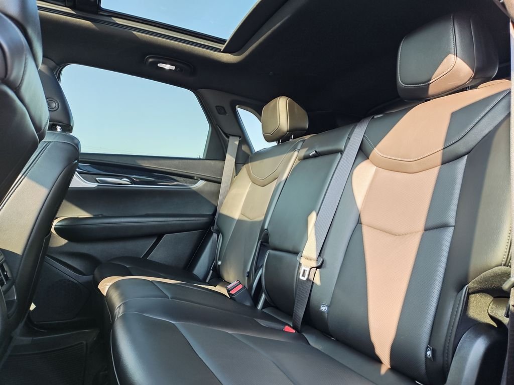 Used 2023 White Cadillac Premium Luxury image 14