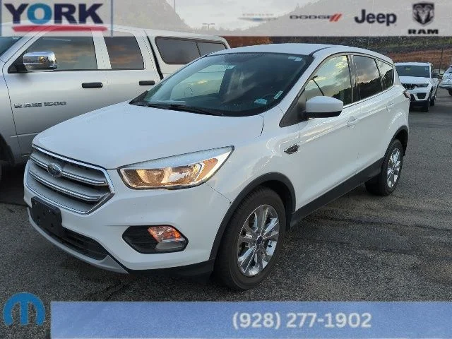 Used 2017 White Ford SE image 1