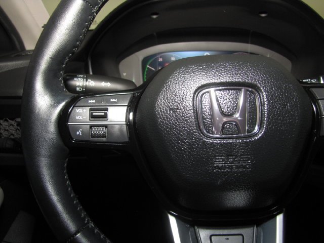 Certified Used 2025 Platinum White Pearl Honda Touring image 36