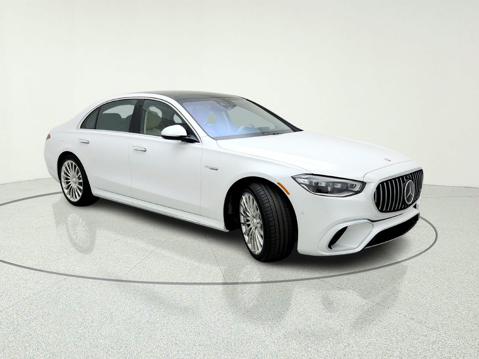 New 2026 MANUFAKTUR Moonlight White Metallic Mercedes-Benz AMG® S 63 E 4MATIC Sedan image 5