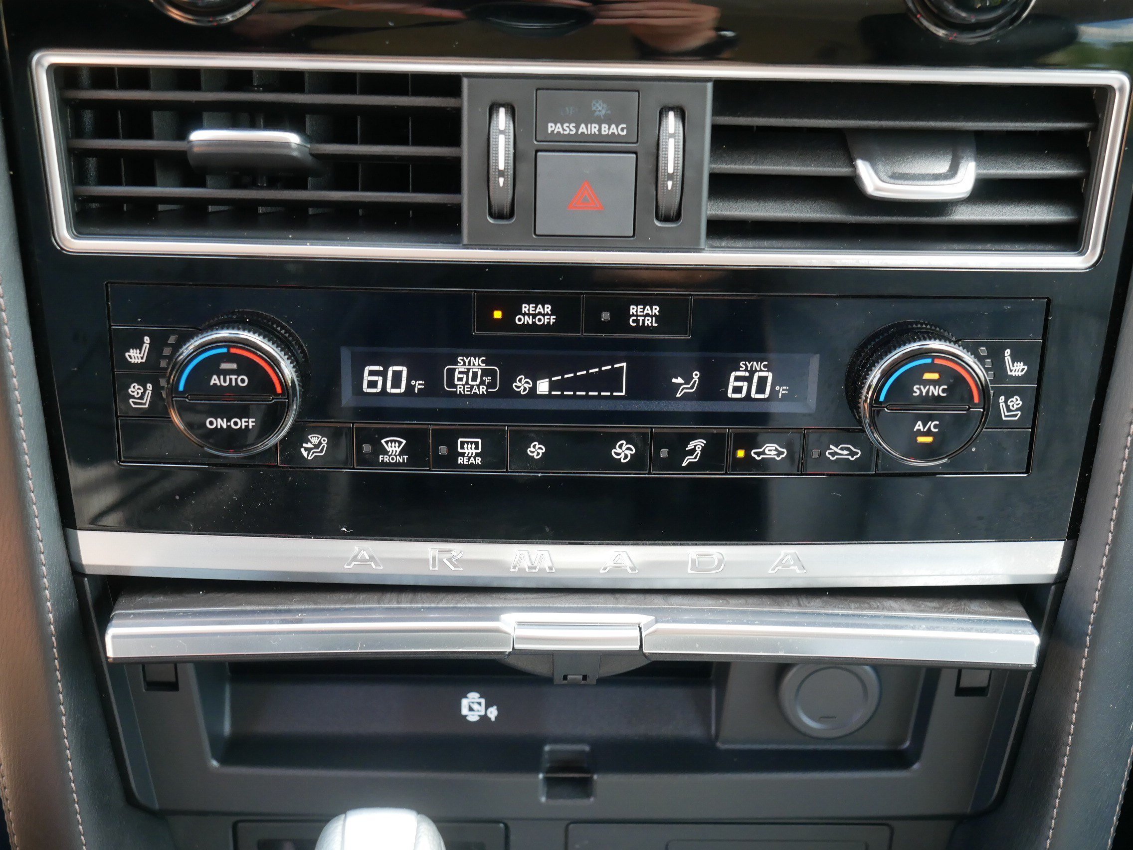 Used 2024 Super Black Nissan Platinum image 23