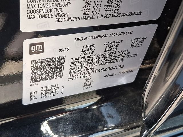 Used 2025 Onyx Black GMC AT4 image 82