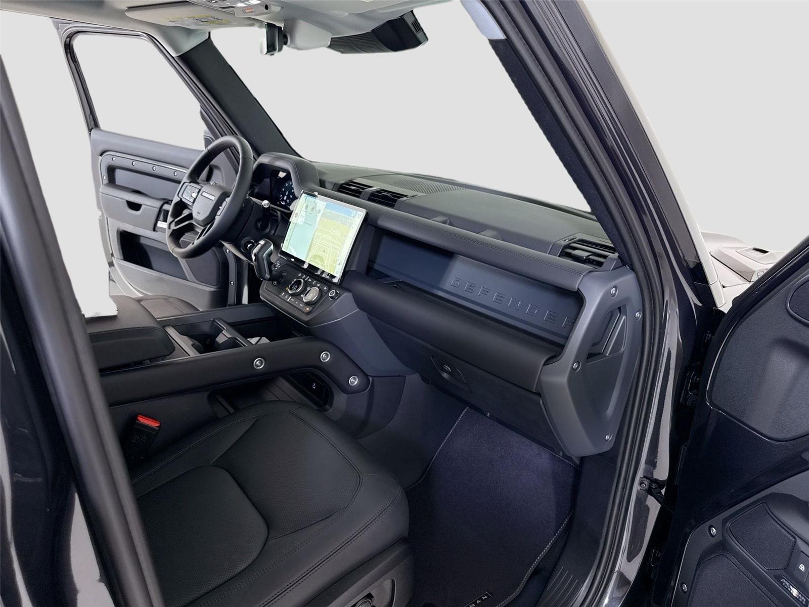 Used 2026 Carpathian Grey Premium Metallic Land Rover X-Dynamic SE | Urban Widetrack Build image 29