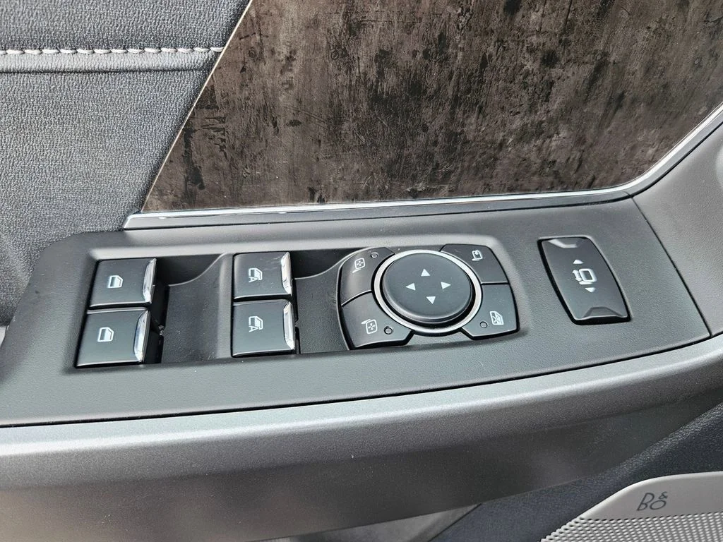 New 2026 Agate Black Metallic Ford F-250® Lariat® image 11