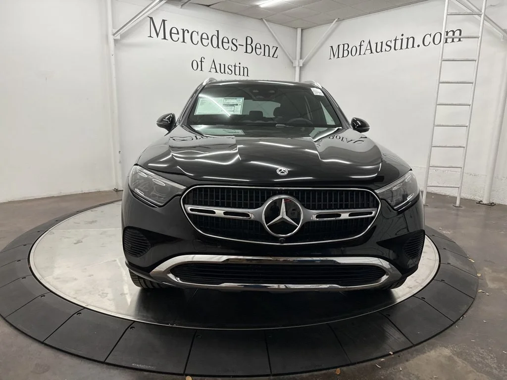 Used 2026 Black Mercedes-Benz GLC 300 image 2