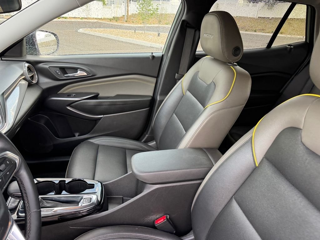 Used 2025 Green Chevrolet ACTIV image 10