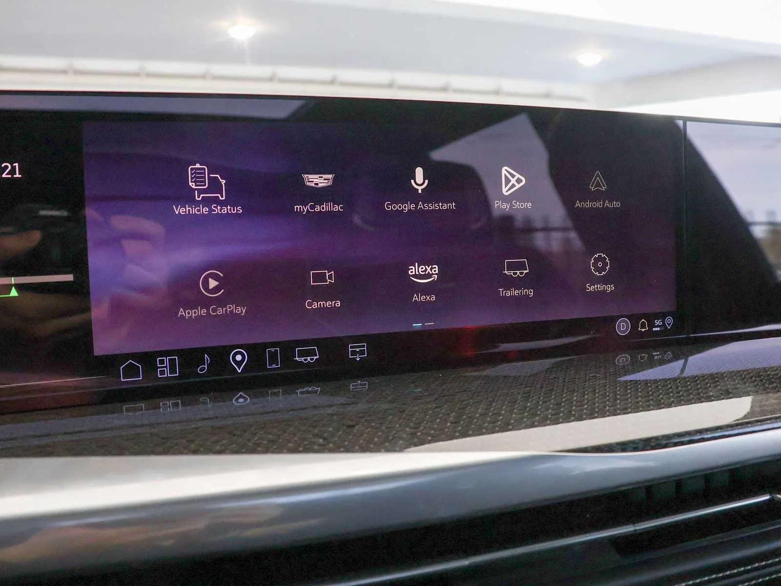 2025 Cadillac Escalade V-Series - Photo 11