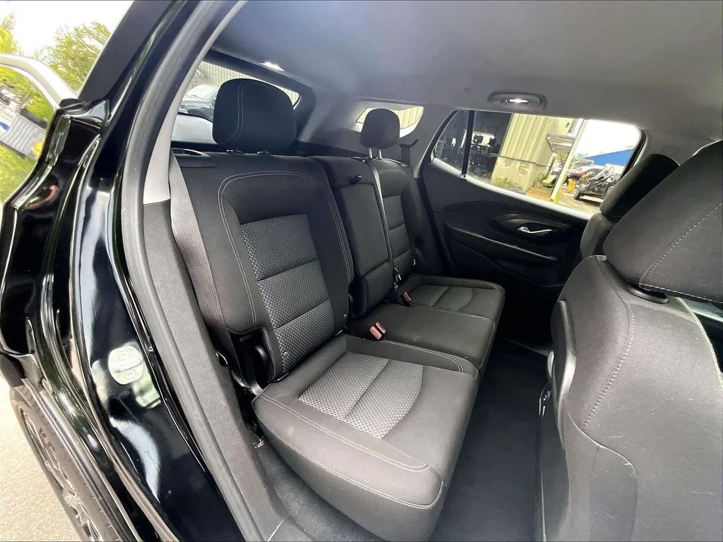 Used 2023 Ebony Twilight Metallic GMC SLE image 16