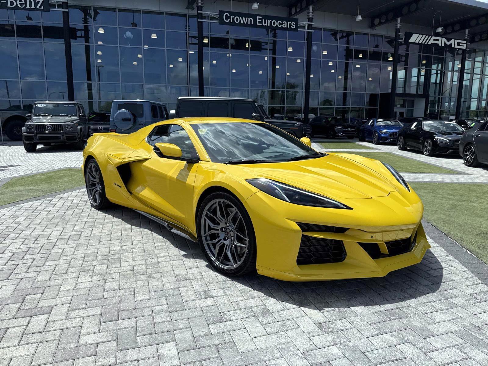 Used 2025 Competition Yellow Tintcoat Metallic Chevrolet Z06 image 16