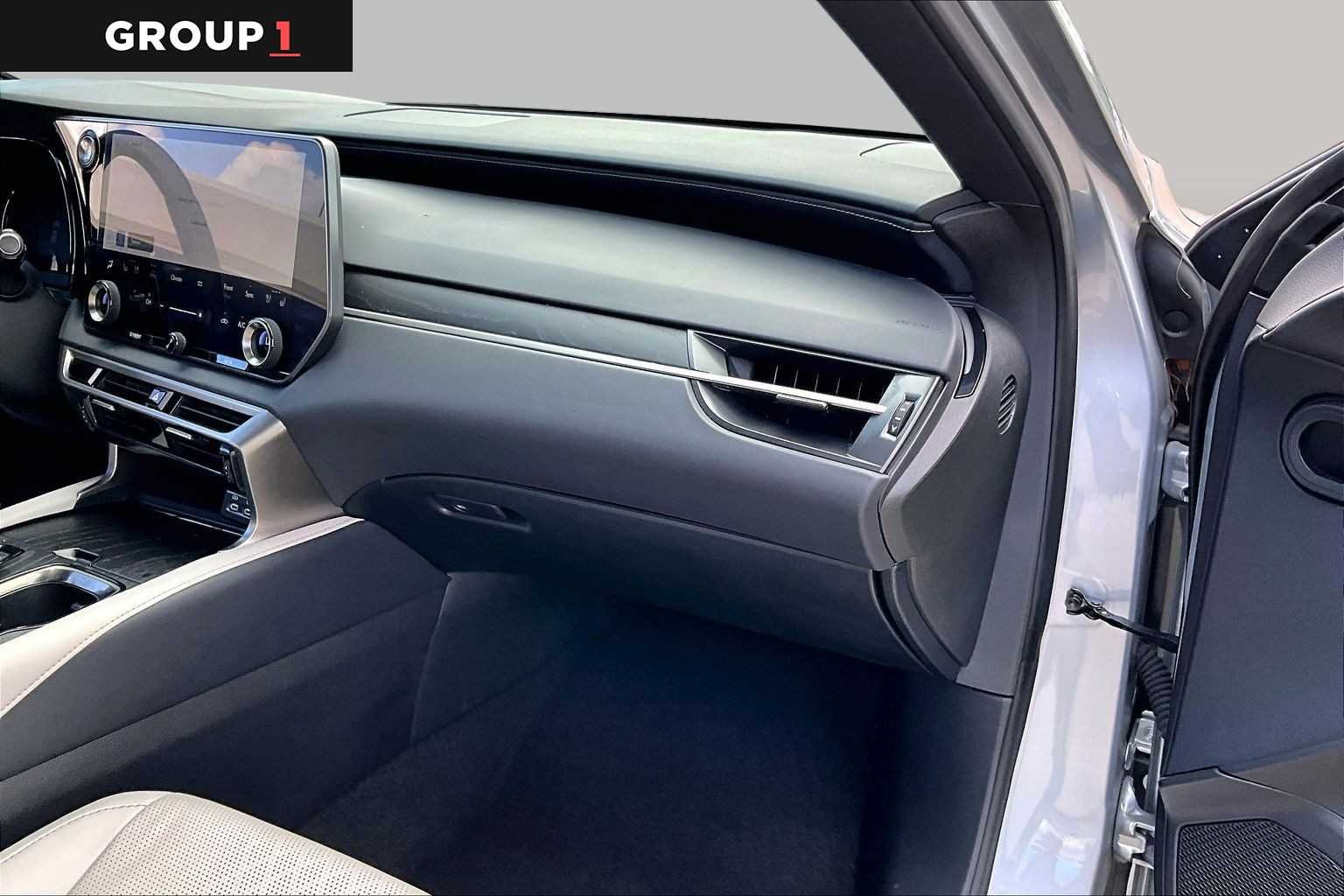 Used 2023 Iridium Lexus Premium Plus image 16