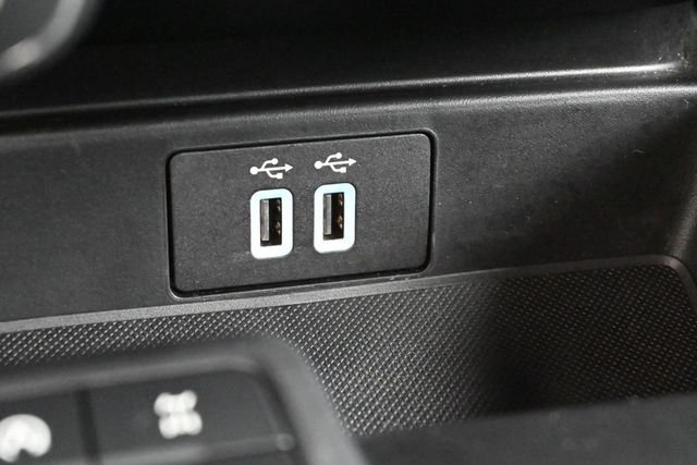 Used 2020 Black Ford XLT image 26