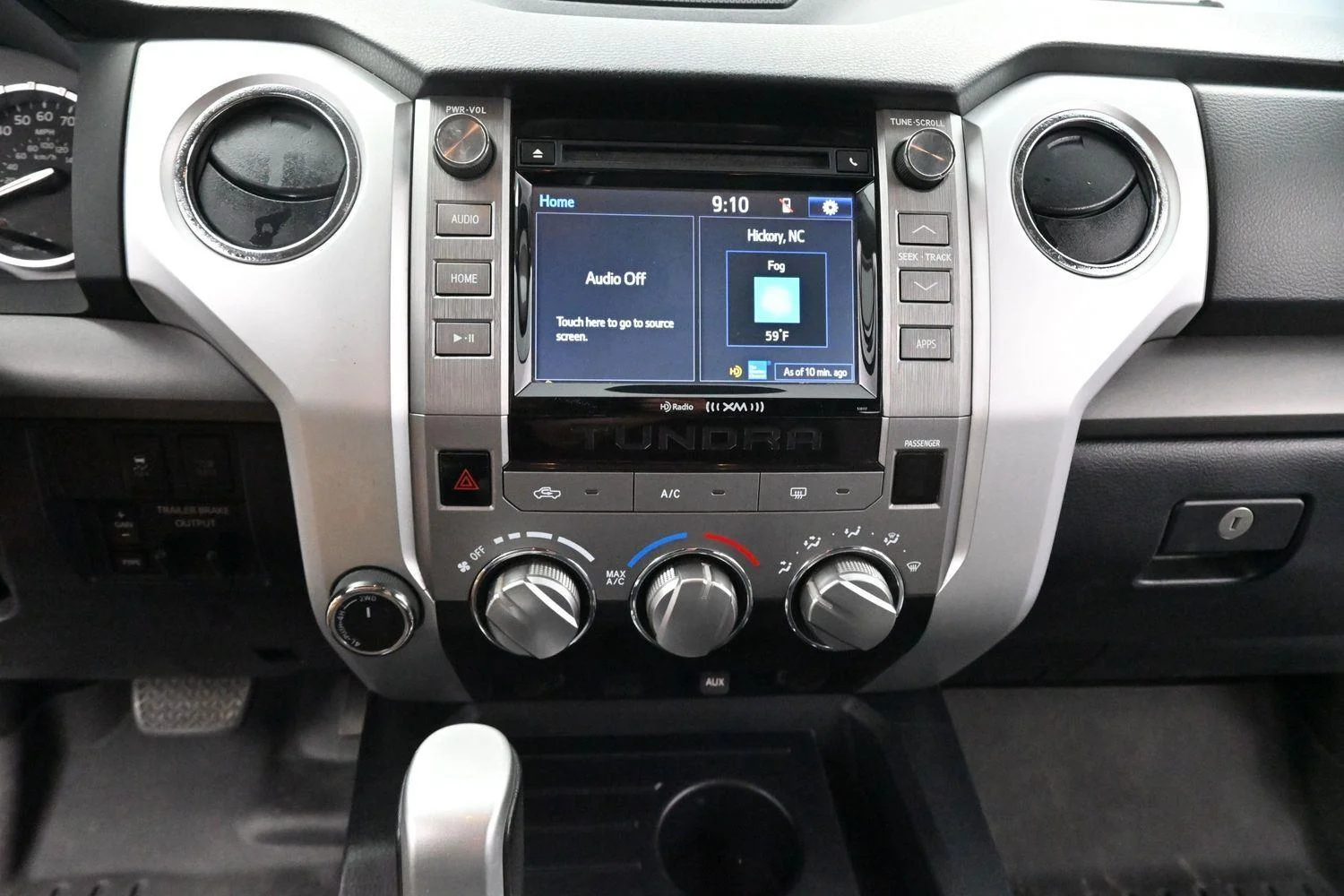 Used 2017 Black Toyota SR5 image 20