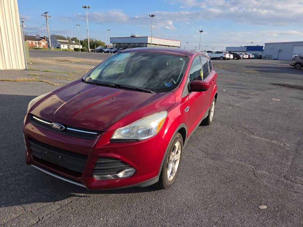 Used 2013 Red Ford SE image 25