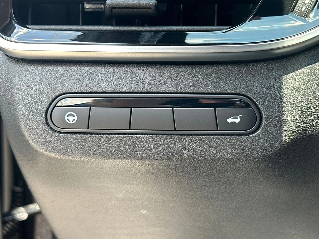 Certified Used 2026 Gray INFINITI SPORT image 31