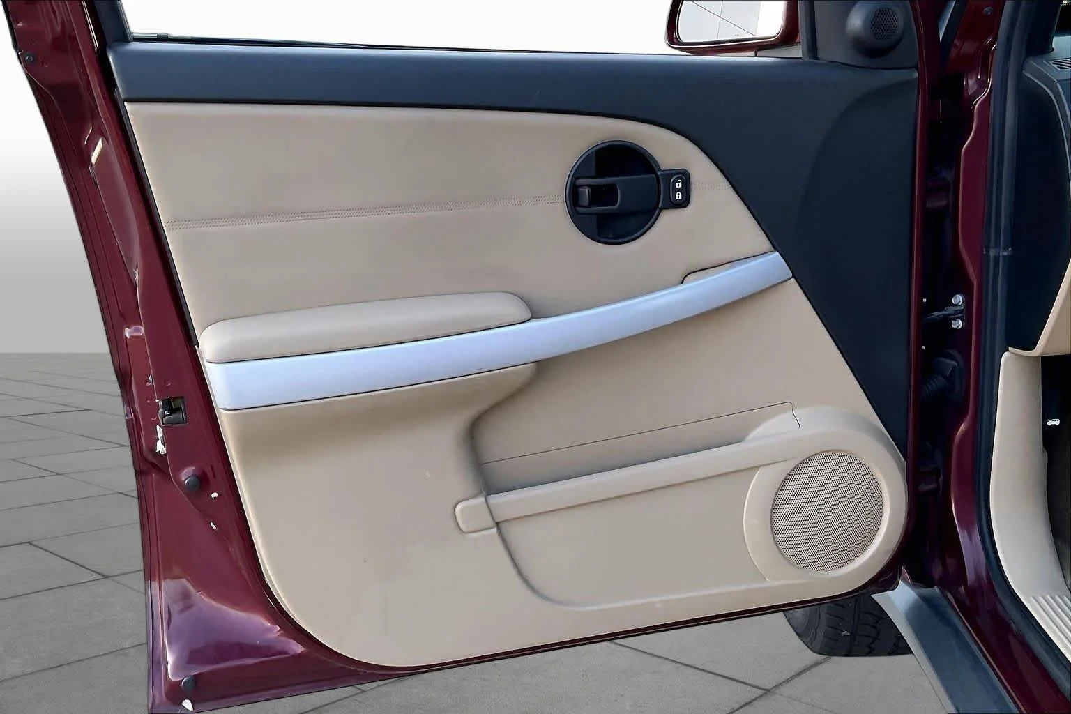 Used 2007 Deep Ruby Metallic Chevrolet LT image 19