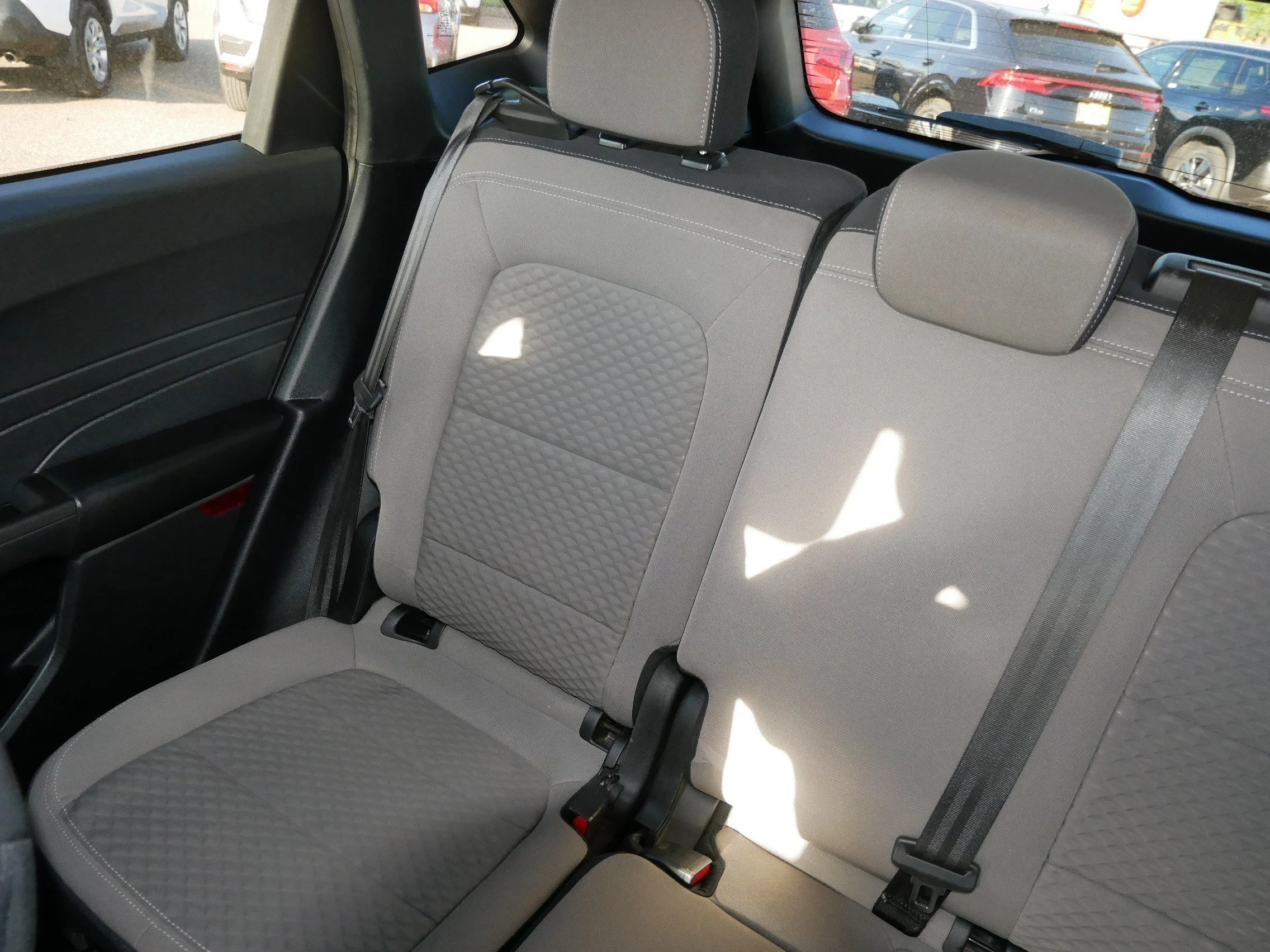 Used 2021 Bronze Fire Ford SE image 12