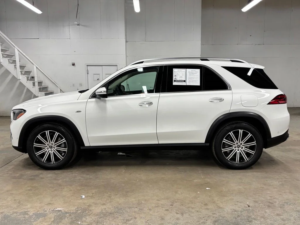Used 2025 White Mercedes-Benz GLE 450e image 5