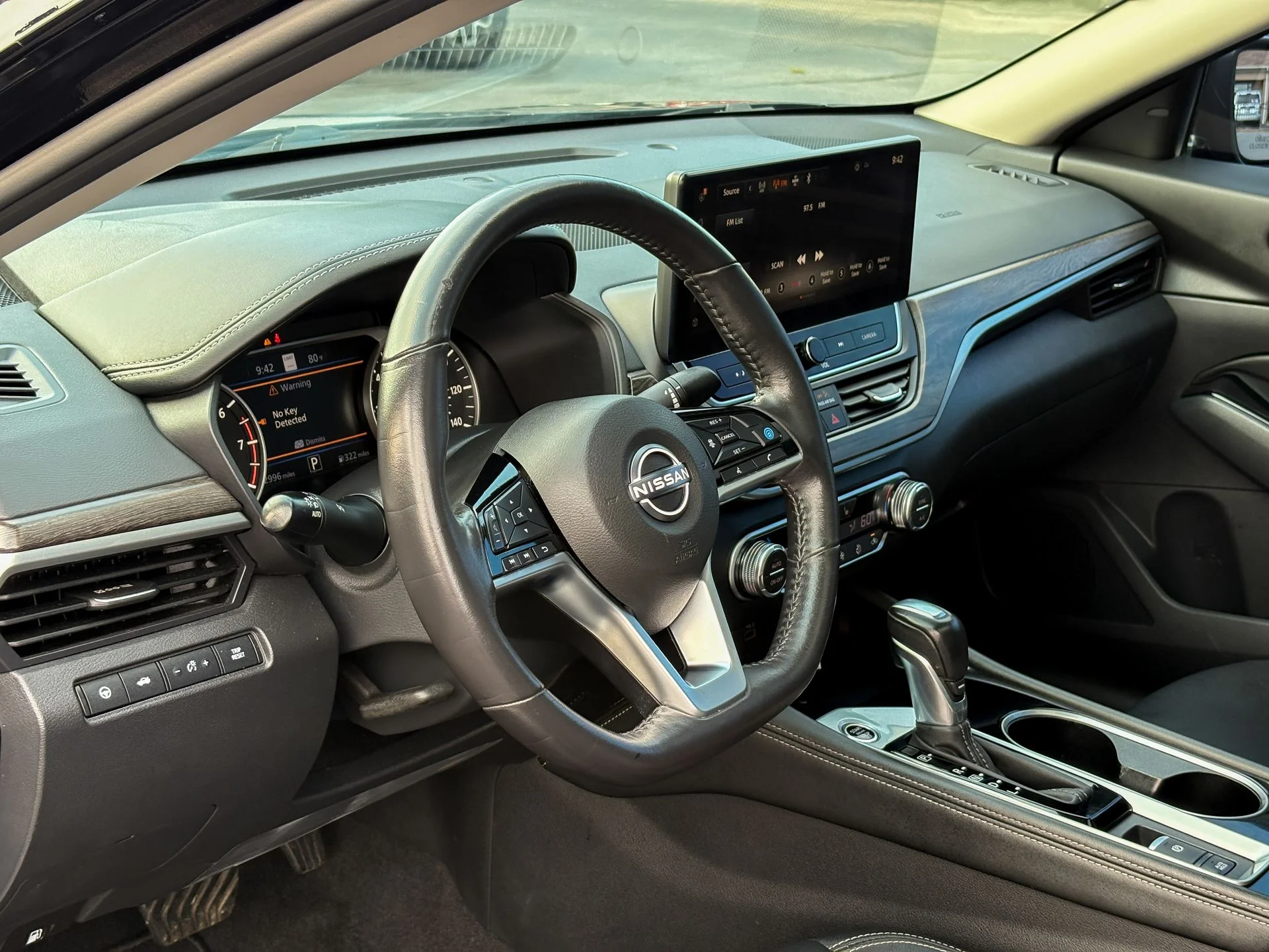 2024 Nissan Altima SL - Photo 15