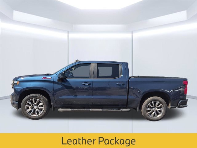Used 2020 Blue Chevrolet RST image 3