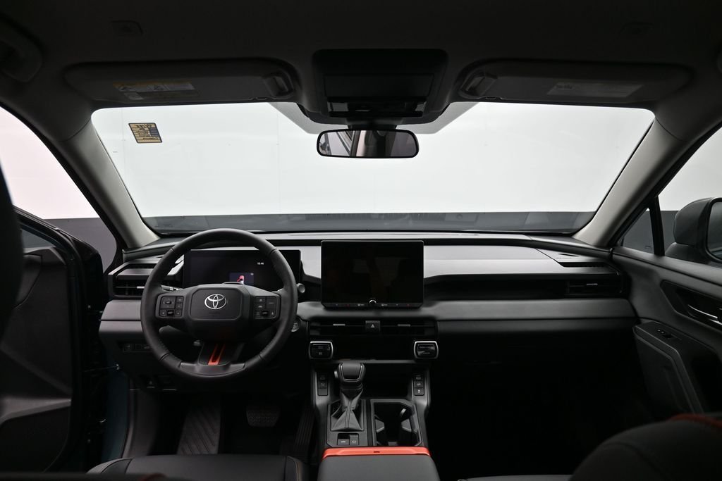 Used 2026  Toyota Woodland image 28